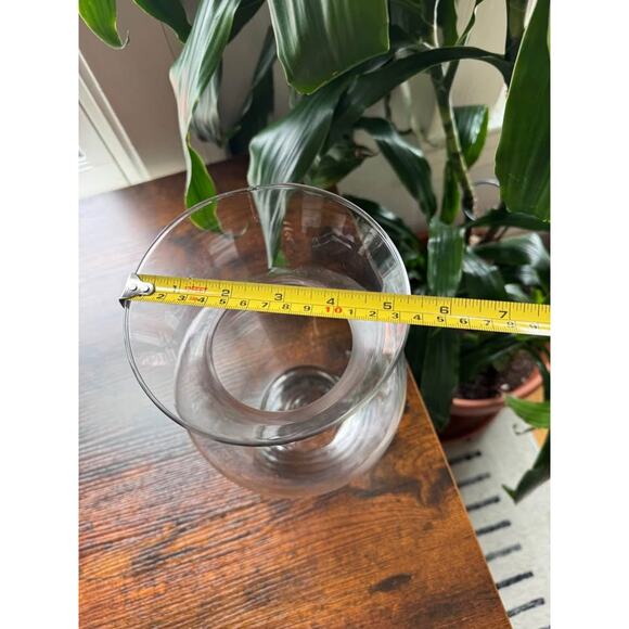 *Value* Gorgeous Tall 10.5" Decorative Centerpiece Glass Flower Vase - Picture 4 of 5